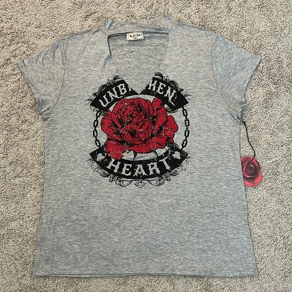 Local Lab Graphic T-Shirt - Picture 2 of 9